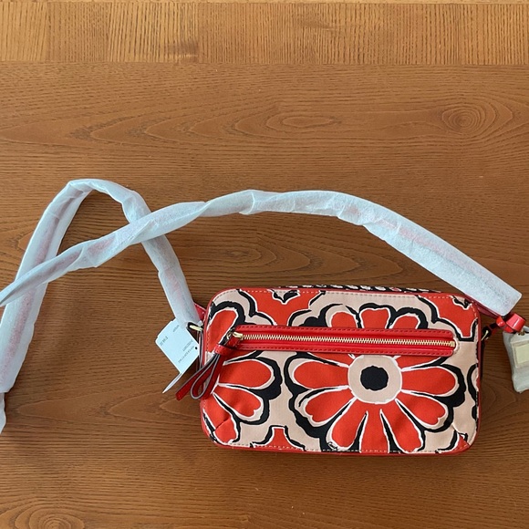 Coach Flower Poppy Flight Bag New with tags - Picture 3 of 4